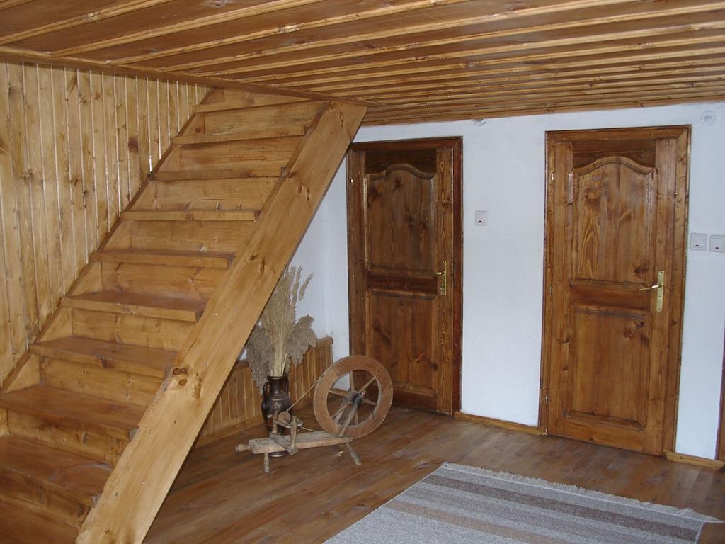 Sarafova Guest House コプリフシティツァ エクステリア 写真